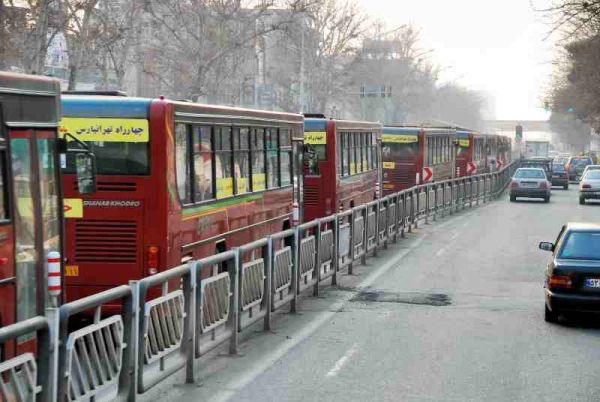 0006--車拍-德黑蘭-公車專用道.JPG