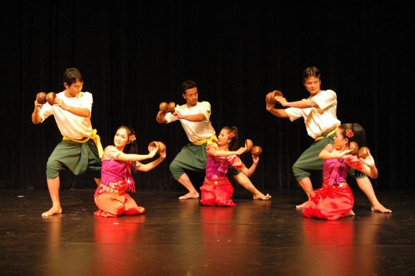 2007-03-04 柬埔寨皇家宮廷舞團 202.jpg